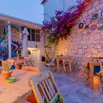 Das Hotel Alacati Gazde/Camere de închiriat *
