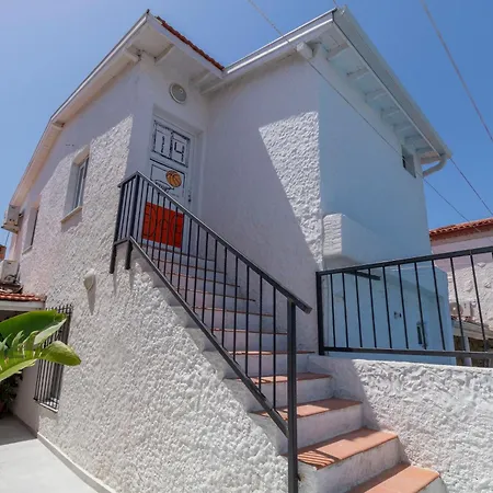 Gazde/Camere de închiriat Das Hotel Alacati *